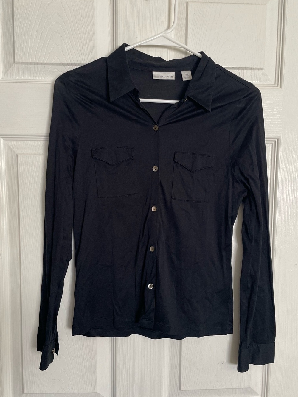 Vtg Halogen 100% Cotton Women’s size Medium Black Long-Sleeve Button Down Shirt